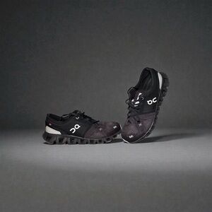 On Cloud X3 Training Shoes Women''s Size 9.5 Black White